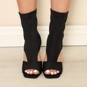 NWT Black Cut Out Peep Toe Booties